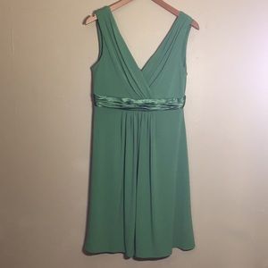 David’s Bridal wedding prom bridesmaid green dress